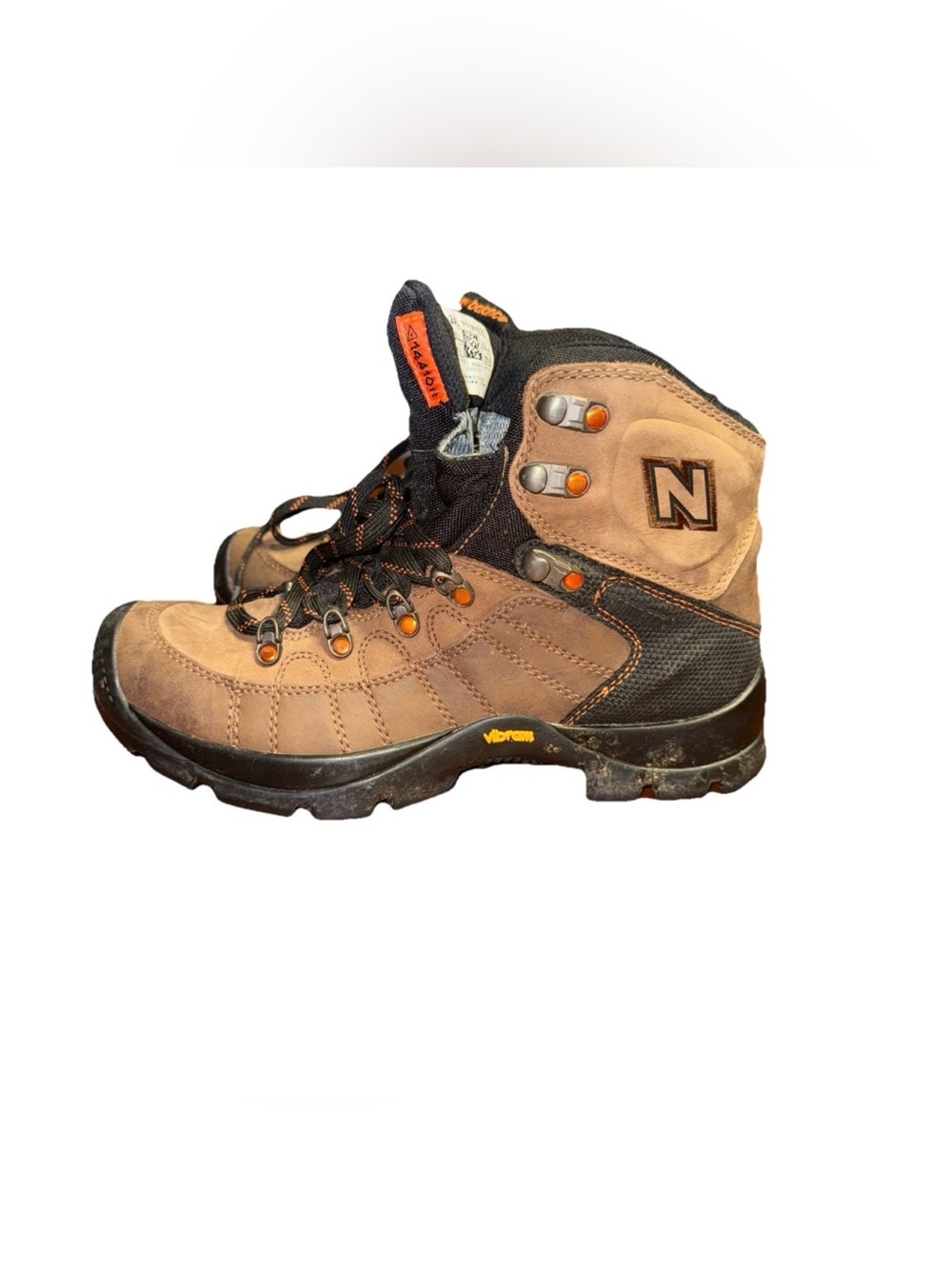 New Balance Rainier Hiking Boots WO1500GT Vibram Goretex Brown Women's Sz 8.5